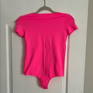 SKIMS Short Sleeve Fitted Bodysuit